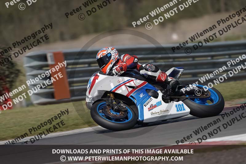 donington no limits trackday;donington park photographs;donington trackday photographs;no limits trackdays;peter wileman photography;trackday digital images;trackday photos
